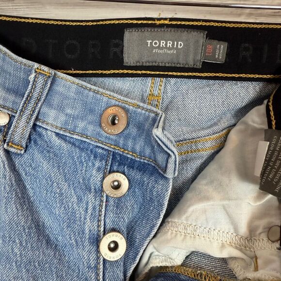 Torrid Blue Denim Jeans with Button Fly - Picture 4 of 6